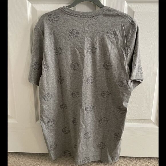 NWT Nike OC Swoosh All Over Print Tee - Picture 4 of 5